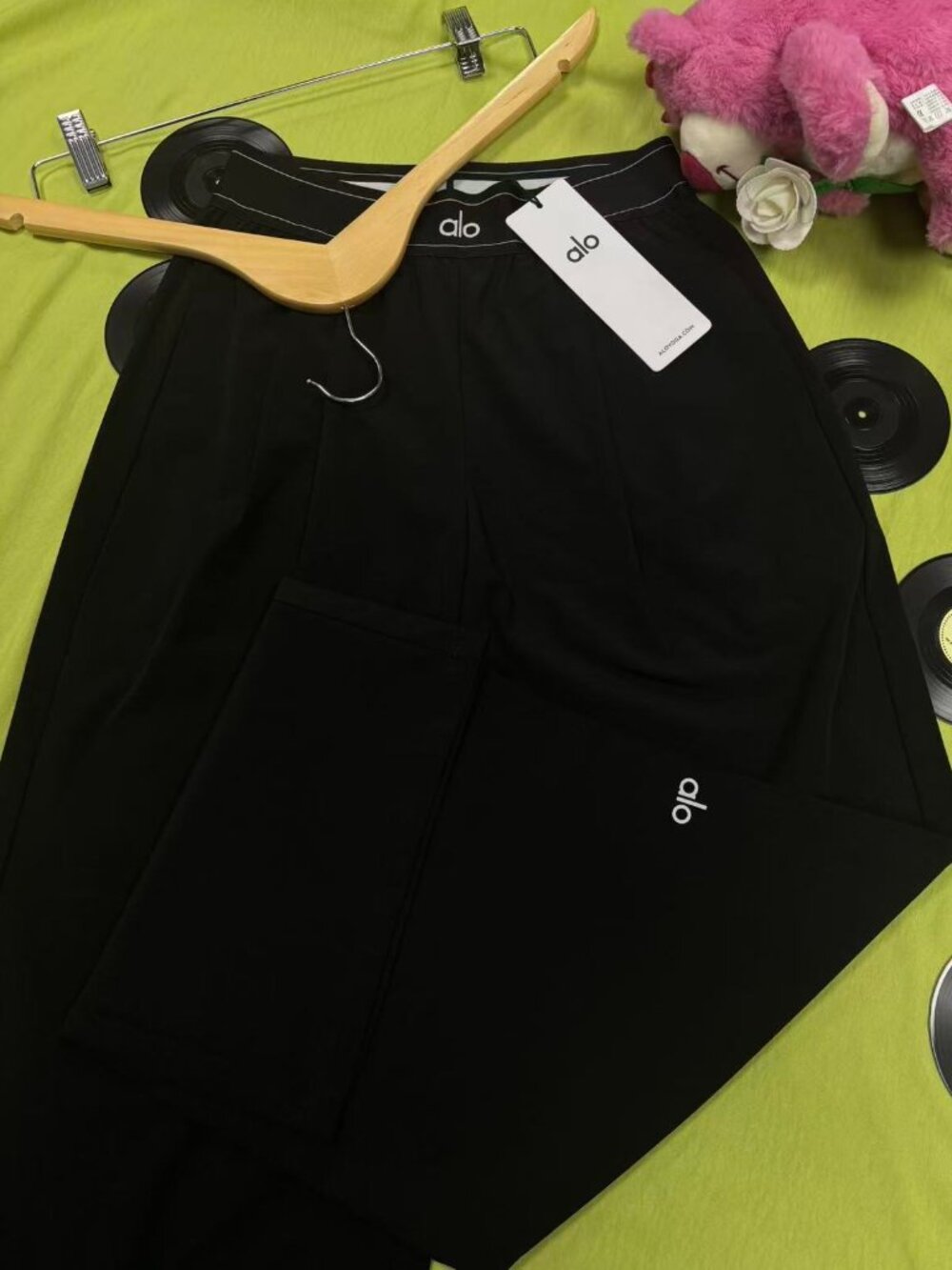 ๐Alo Yoga Suit Up Trouser Black (Regular Fit 30-inch Inseam)๐ - Picture 8 of 12